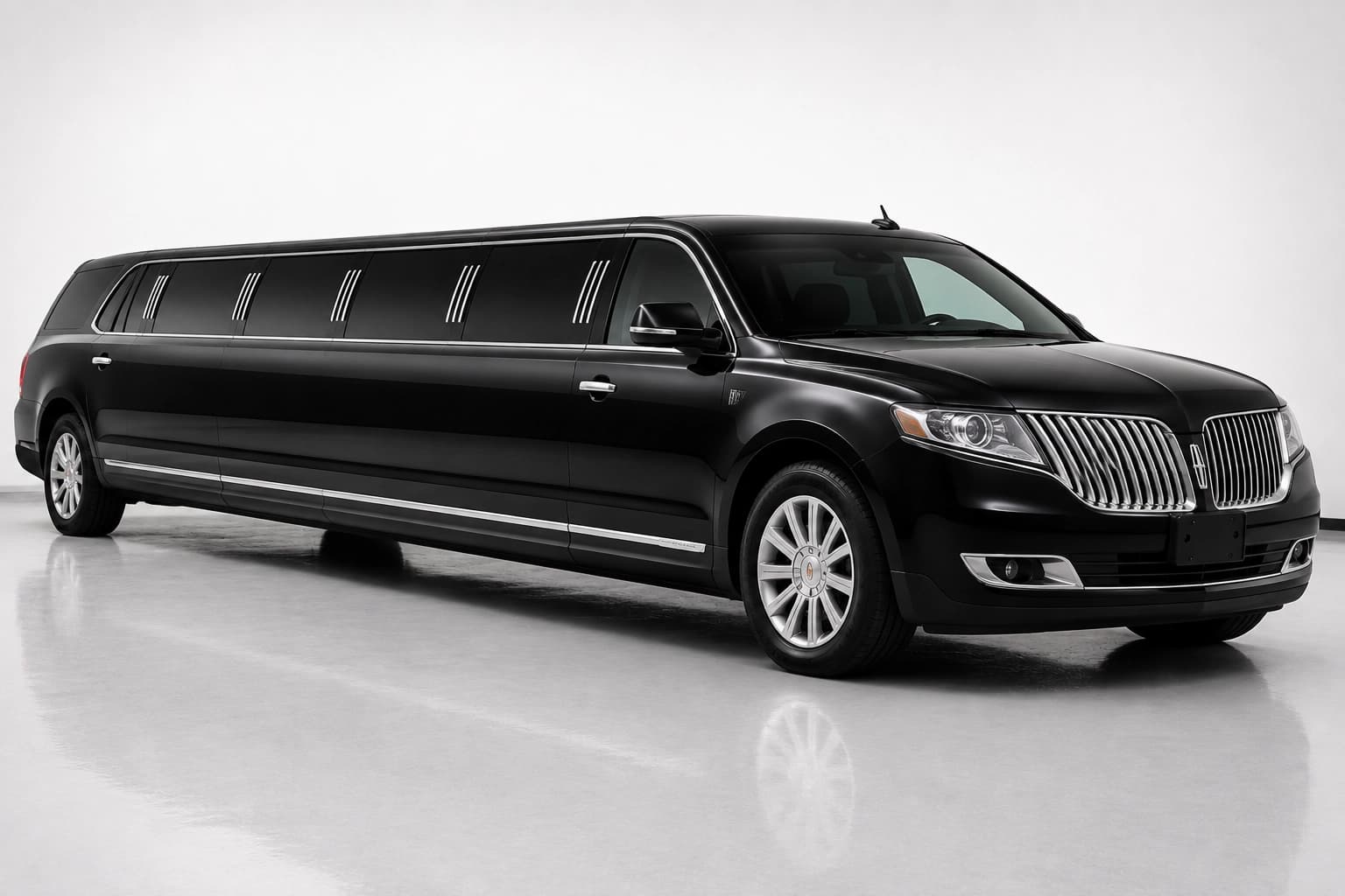 Lincoln Stretch Limo available from Cityscape Limo